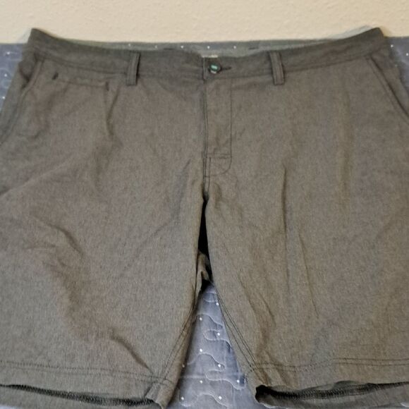 LinkSoul Men's Gray Shorts size 40 - Picture 1 of 5